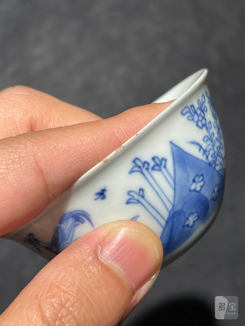清雍正 青花鸡缸杯一对 - 图9